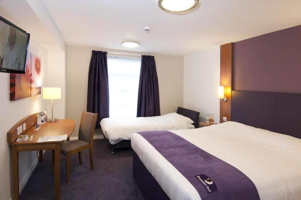 Premier Inn South Mimms/Potters Bar Zewnętrze zdjęcie