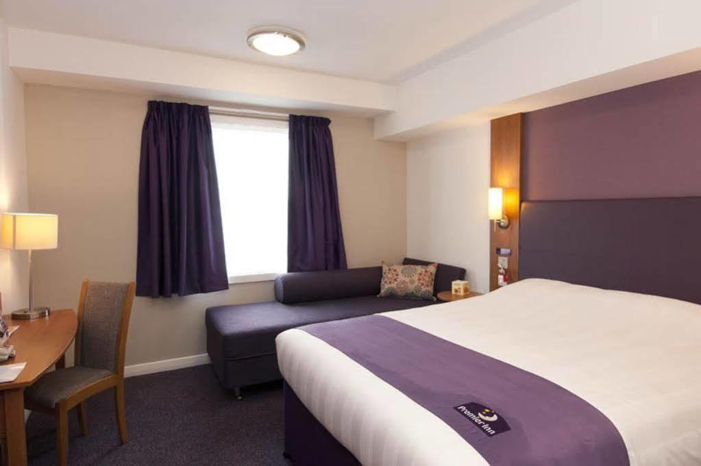 Premier Inn South Mimms/Potters Bar Zewnętrze zdjęcie